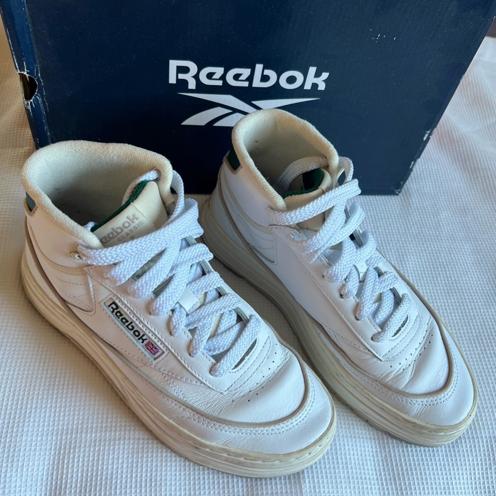 Reebok Club C Geo Mid WOMEN Size 6 Color Cloud White + Chalk + Dark Green